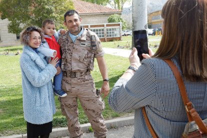 Despedida en la base 'El Empecinado' al contingente que marcha a Mali.- J. M. LOSTAU