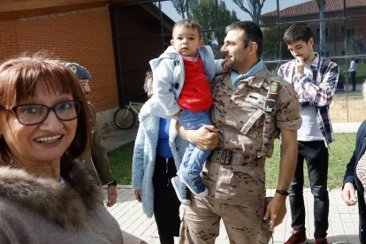Despedida en la base 'El Empecinado' al contingente que marcha a Mali.- J. M. LOSTAU