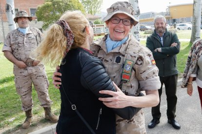 Despedida en la base 'El Empecinado' al contingente que marcha a Mali.- J. M. LOSTAU