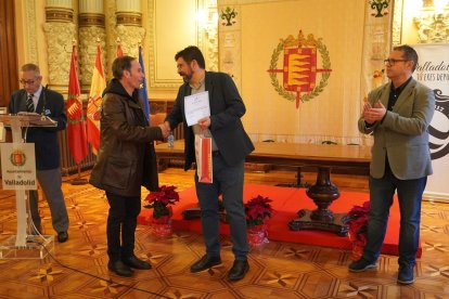Entrega Premios Concurso de Relatos Cortos y Fotografía Deportiva. / M. ÁLVAREZ