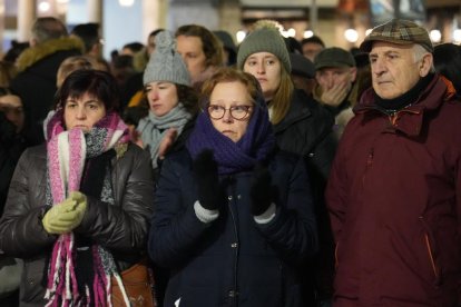Concentración en plaza de Fuente Dorada contra la violencia de género. J.M. LOSTAU