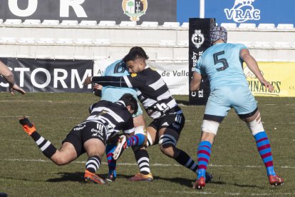 Partido entre SilverStorm El Salvador y el Barça Rugbi. / PHOTOGENIC