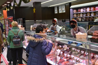 Apertura del nuevo Gadis en Paseo de Zorrilla, 51. / D.M.