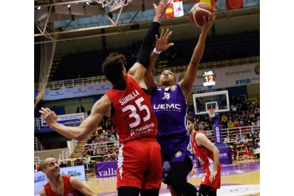 Real Valladolid Baloncesto - Basket Girona. / J. M. LOSTAU