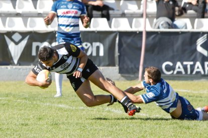 Partido entre el SilverStorm El Salvador y La Vila en Pepe Rojo. / J. M. LOSTAU