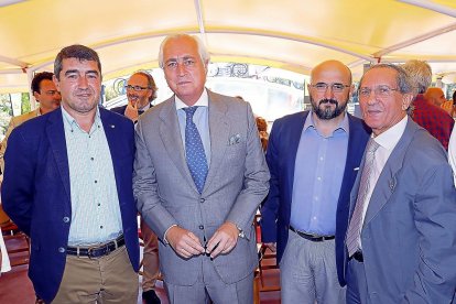 Pablo Lago (director El Mundo Castilla y León), José Luis Concepción (presidente del TSJ CyL), Felipe Ramos (subdirector de El Mundo Castilla y León) y Feliciano Trebolle (presidente de la Audiencia de Valladolid).
