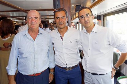 Fernando Pinedo (Santa Lucía), Luis Mellado y Óscar López.