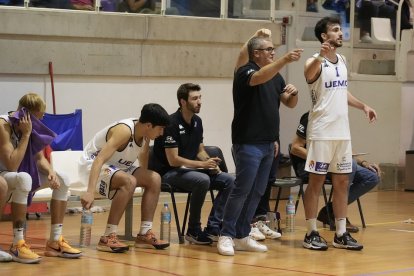 Trofeo Alimentos de Valladolid: UEMC Real Valladolid-Ourense Baloncesto. / JUAN MIGUEL LOSTAU.