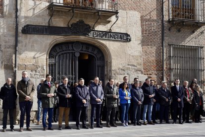 Concentración en Valladolid en solidaridad con Ucrania al cumplirse el primer aniversario de la guerra.- ICAL