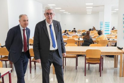 Inauguración del Edificio Mergelina. J.M. LOSTAU
