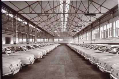 Fotografías de la historia de Renault en Valladolid.- RENAULT