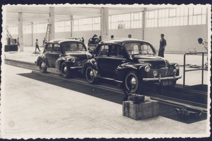 Fotografías de la historia de Renault en Valladolid.- RENAULT