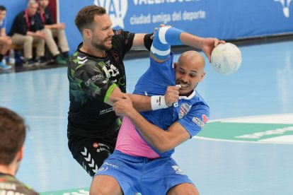 Recoletas Atlético Valladolid - Torrelavega. / LOSTAU