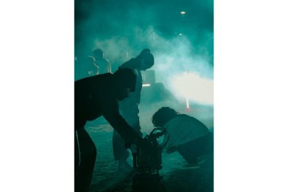 Sara Jiménez y Carlota Trueba grabando una escena