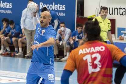 Recoletas Atlético Valladolid - Benidorm. / PHOTOGENIC