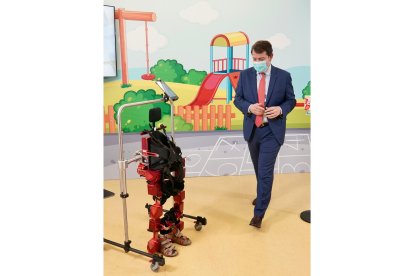 Presentación del primer exoesqueleto pediátrico en Castilla y León. ICAL
