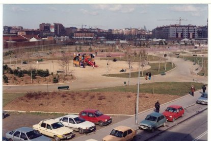 El Parque de la Paz de Las Delicias en 1991.- ARCHIVO MUNICIPAL DE VALLADOLID