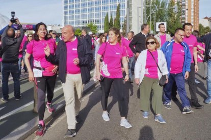 Alicia Villar, Jesús Julio Carnero Y Ángeles García y Raquel Alonso en la Marcha Asprona. -PHOTOGENIC