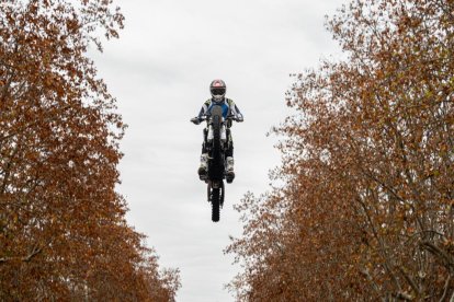 Exhibición tras el Desfile de Banderas de Pingüinos 2024. -PHOTOGENIC