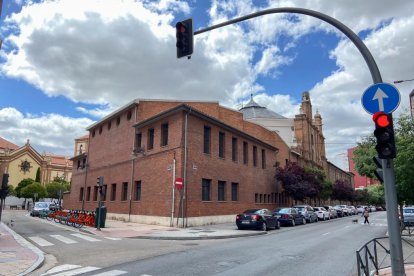Calle Bautismo con Don Sancho en el Barrio de San Juan. -J.M. LOSTAU