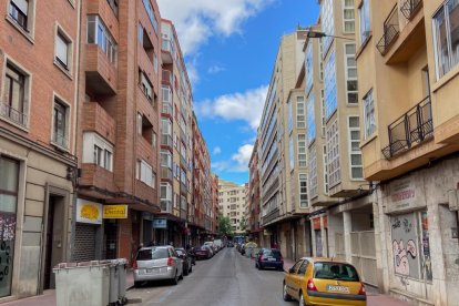 Calle Renedo en el Barrio de San Juan. -J.M. LOSTAU