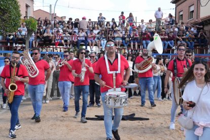 Toro del Sarmiento en La Seca (Valladolid) 2023. J. M. LOSTAU