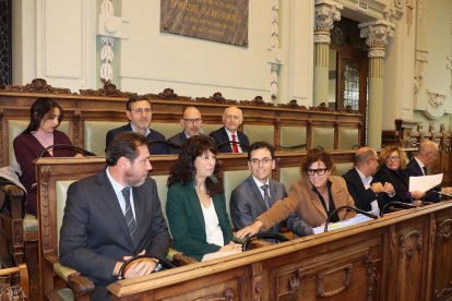 El Pleno de despedida de Óscar Puente y Ana Redondo como concejales. -PSOE. VA.