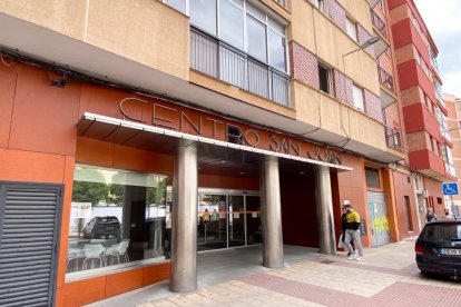 Centro de mayores de San Juan en la calle Santa Lucia en el Barrio de San Juan. -J.M. LOSTAU