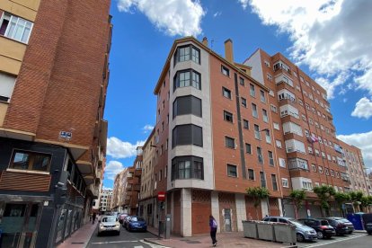 Calle de Nicasio Pérez esquina con Santa Lucía en el Barrio de San Juan. -J.M. LOSTAU