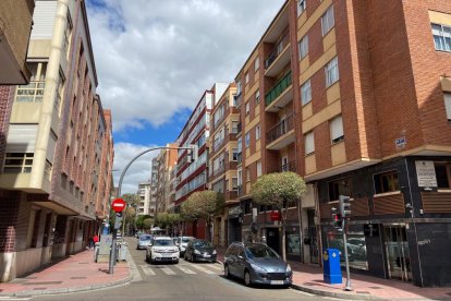 Calle de Nicasio Pérez en el Barrio de San Juan. -J.M. LOSTAU