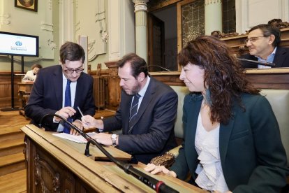 El Pleno de despedida de Óscar Puente y Ana Redondo como concejales. -PHOTOGENIC.