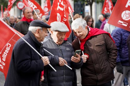 Manifestación de CCOO y UGT en defensa de la democracia en Valladolid. ICAL