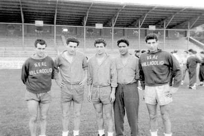 Endériz,Solé, Aramendi, Benítez y Bagnera, en su primer entrenamiento.