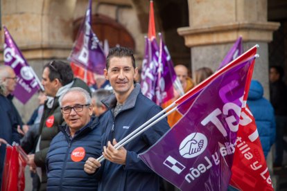 Manifestación en Salamanca de CCOO y UGT en defensa de la democracia. ICAL