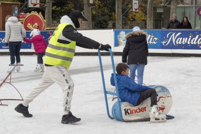 Pista de hielo en Paseo Central de Campo Grande. PHOTOGENIC