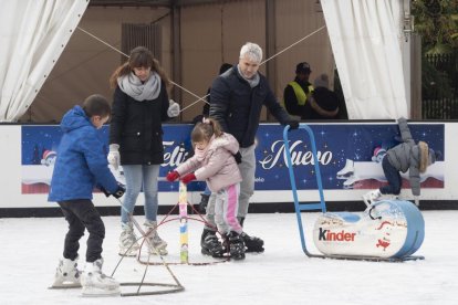 Pista de hielo en Paseo Central de Campo Grande. PHOTOGENIC