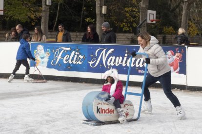 Pista de hielo en Paseo Central de Campo Grande. PHOTOGENIC
