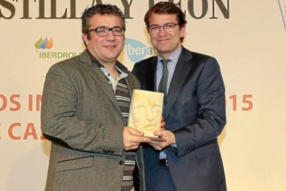 SALAMANCA / MEALFOOD EUROPE Alfonso Fernandez Mañueco, alcalde de Salamanca, entregó el premio a Sabas de Diego. «Es muy importante que el apoyo a la innovación  y del tejido empresarial», manifestó. La gestión de fondos del H2020 es «una excelente oportunidad» para contrarrestar su «ausencia» en estos años.
