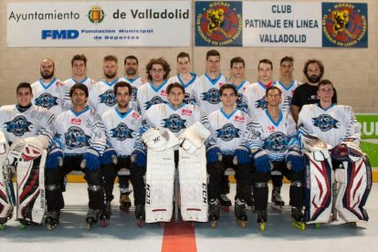 Jugadores y entrenadors del equipo de Liga Elite.