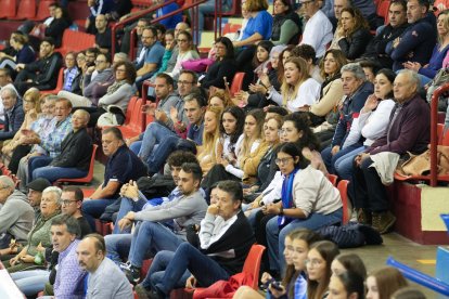 Caja Rural Aula - Beti Onak. / LOSTAU
