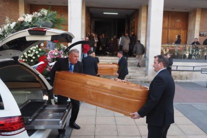 Funeral por las víctimas de violencia de género, Paloma e India, asesinadas en Valladolid. -PHOTOGENIC