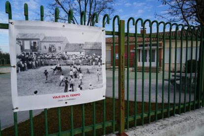 Antiguo grupo escolar Fray Luis de Granada en la actualidad en La Overuela. J.M. LOSTAU