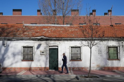 Calle Arrabal en La Overuela.- J.M. LOSTAU