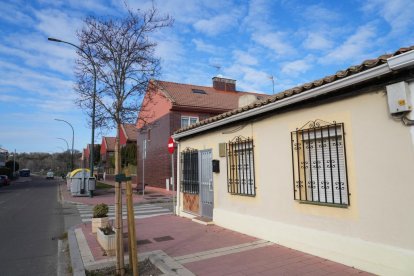 Calle Arrabal en La Overuela.- J.M. LOSTAU