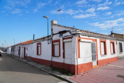 Calle Tovar en La Overuela.- J.M. LOSTAU