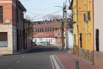 Calle Arrabal en La Overuela.- J.M. LOSTAU
