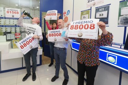 'La Rana de Oro de Río Shopping celebra el Gordo de la Lotería de Navidad 2023. -PHOTOGENIC