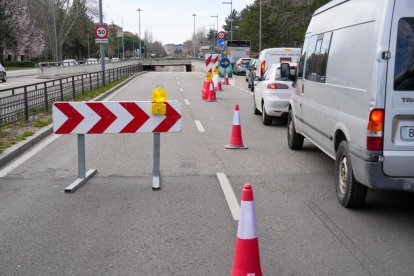 Corte al tráfico por obras en el túnel de la avenida Salamanca en dirección Arroyo. -JUAN MIGUEL LOSTAU