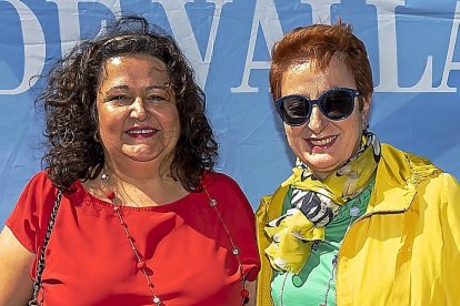 Maribel Barrante y Pilar García.