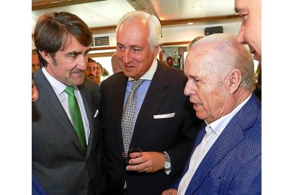 Juan Carlos Suárez-Quiñones, José Luis Concepción y Manuel Pérez Pascuas.